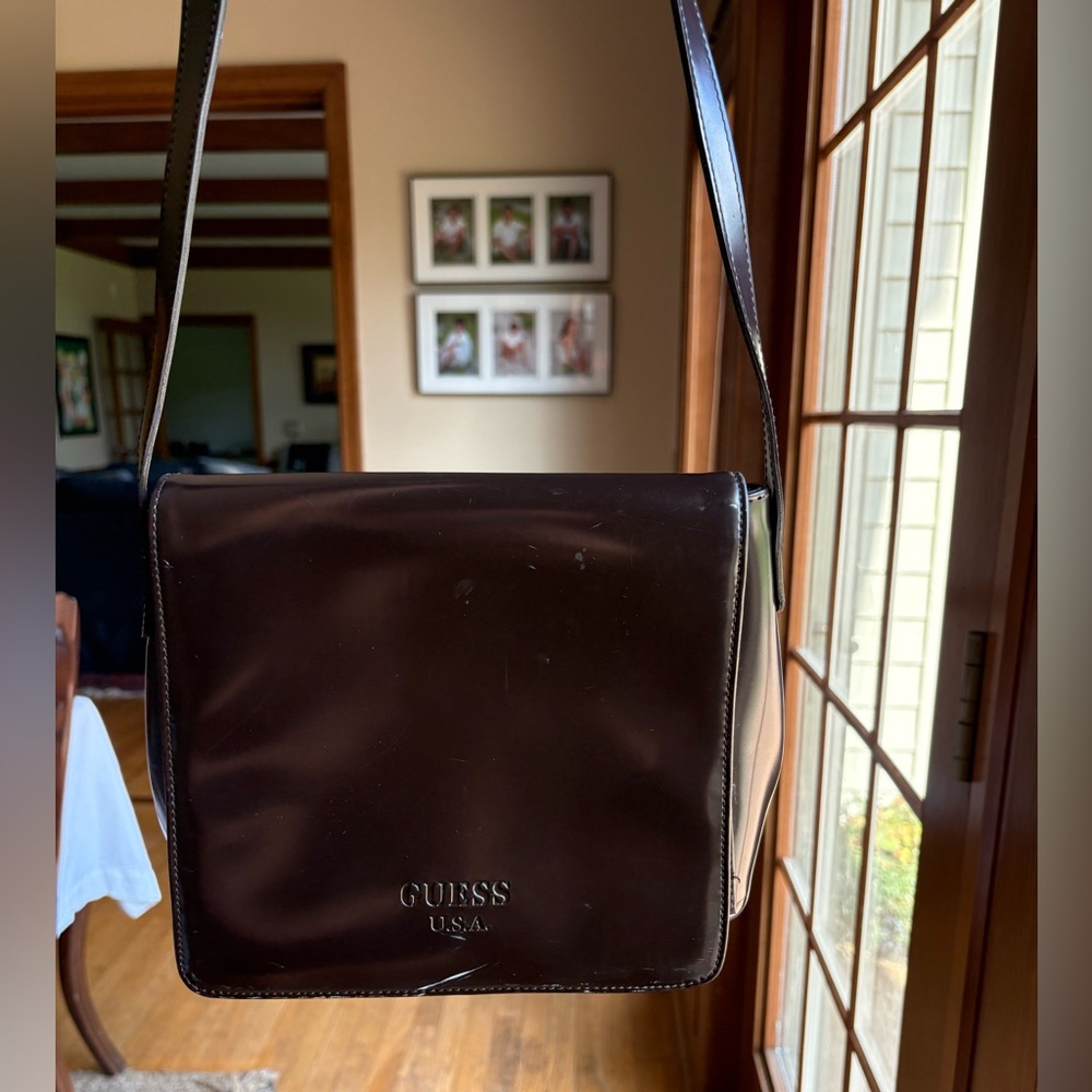 Guess Brown Leather Messenger Bag with Sophisticated Design